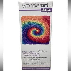 TIE DYE LATCH HOOK KIT New!